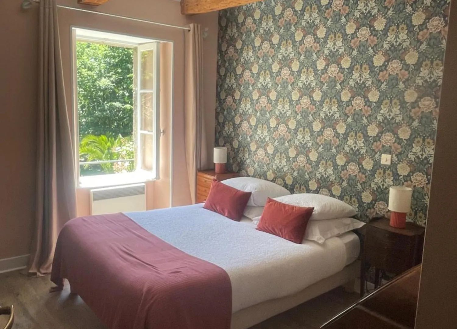 Hôtel Kastell Dinec'h Minihy-Tréguier Hotel